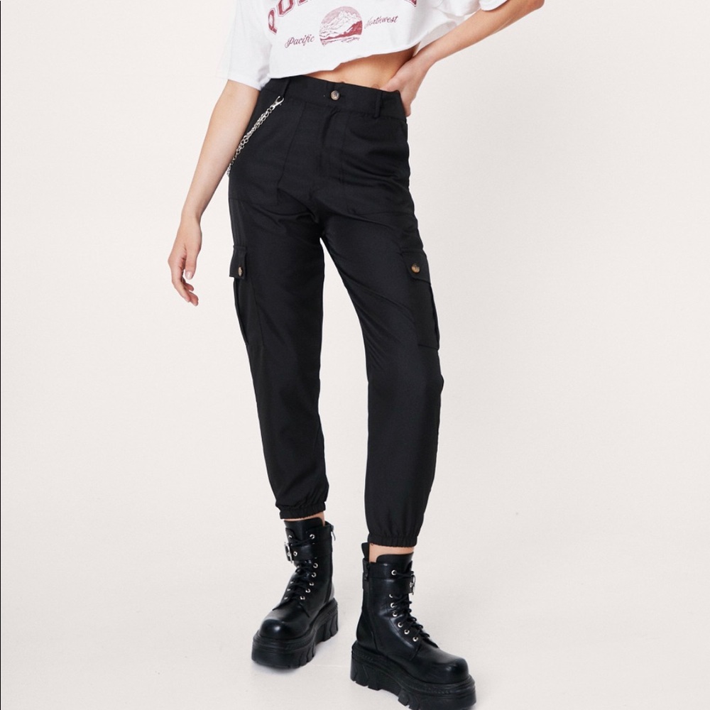 Chain Detail Pocket Cargo Pants